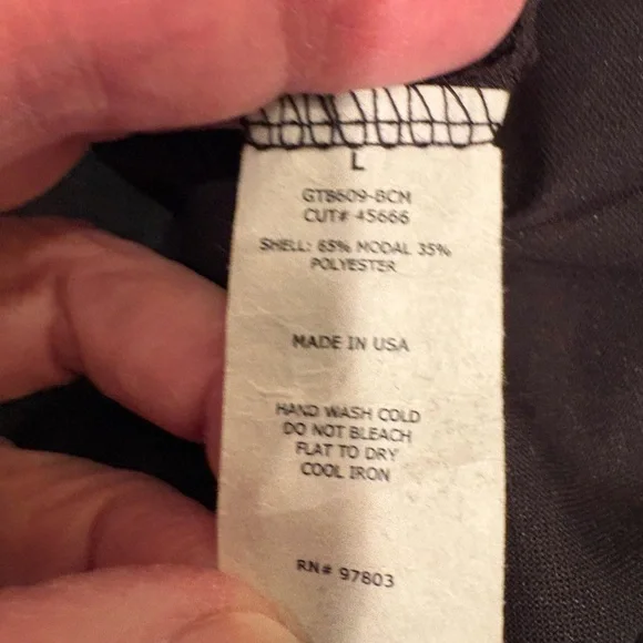 Green Envelope Black V-Neck Short Sleeve Top with Gold Zip size large - Picture 4 of 6